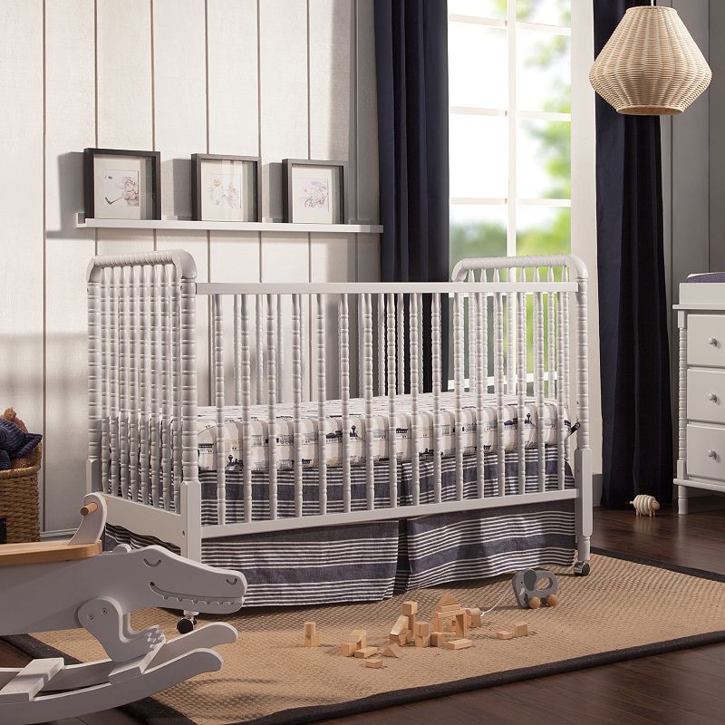 DaVinci Jenny Lind 3-in-1 Convertible Crib