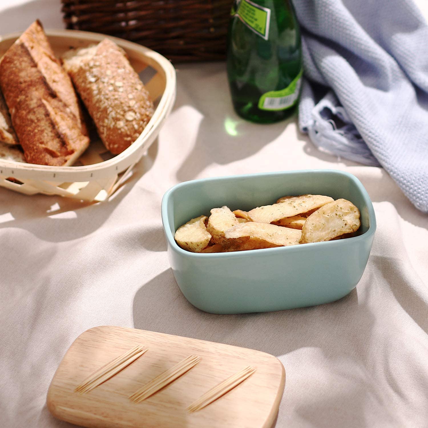 DOWAN Porcelain Butter Dish Covered Butter Container with Wooden Lid and Covers for Countertop Blue