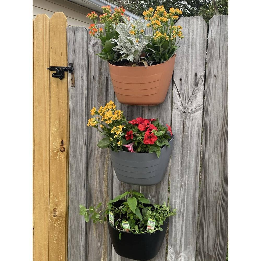 7 in. x 12 in. x 9.5 in. Black Resin BPA-Free Wall Mounted Self-Watering Wall Planter WpotBlk1set