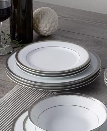 Noritake Charlotta Platinum 12 Piece Set Service for 4