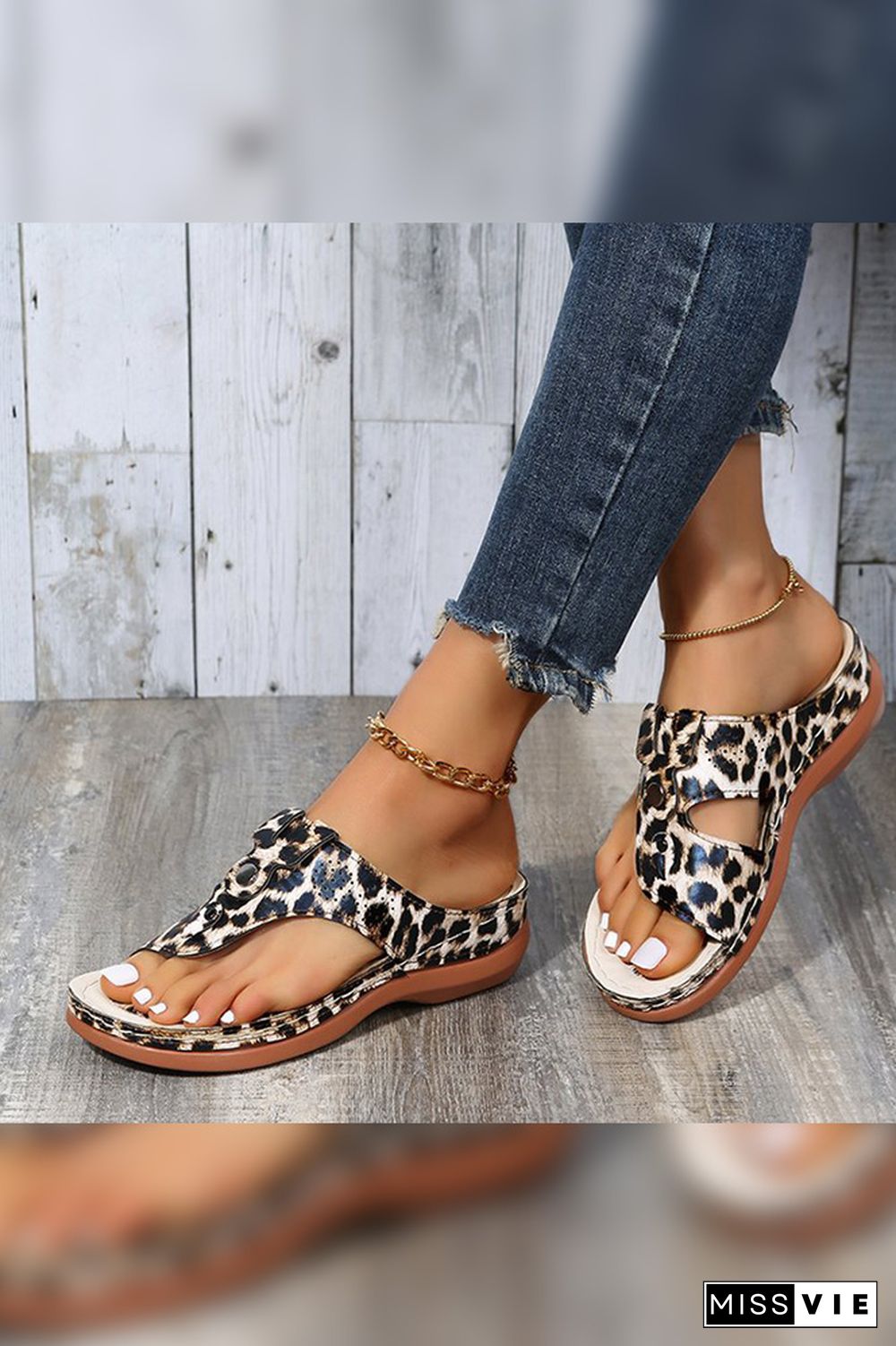 Leopard Hollowed Wedge Sandals