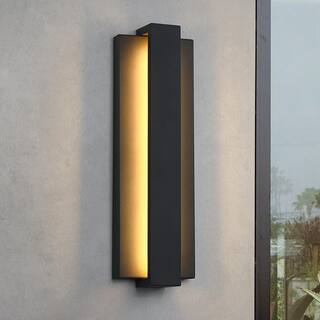 TRUE FINE Reflect 24 in. Black Modern LED Outdoor Wall Sconce Light TD120009W-LED