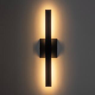 RRTYO Edith 1-Light 20 in. Black Modern Linear Integrated LED IndoorOutdoor Wall Light 81010000045178