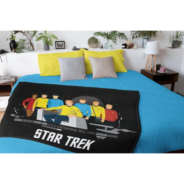 Star Trek The Original Series Tos U s s Enterprise Crew Silk Touch Throw Blanket Black