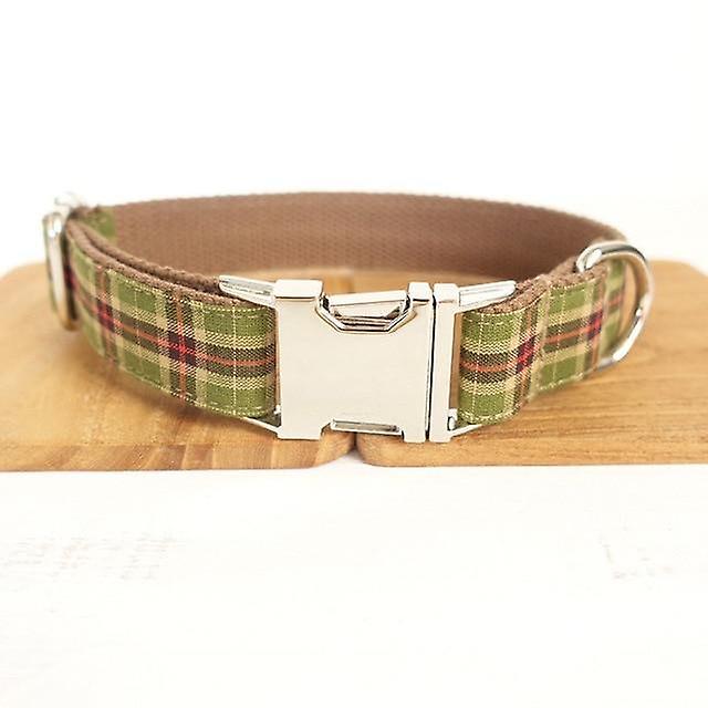 Personalized dog bow tie collar