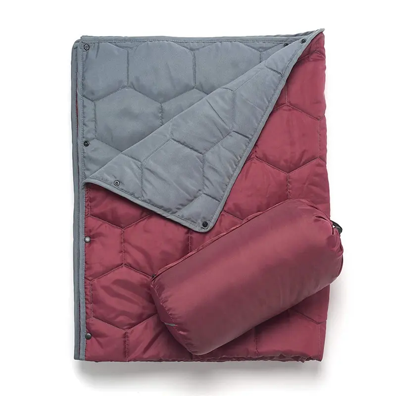 OEM ODM 2 in 1 Multi function portable filed blanket water resistant ground sheet sleeping pad waterproof quilted blanket