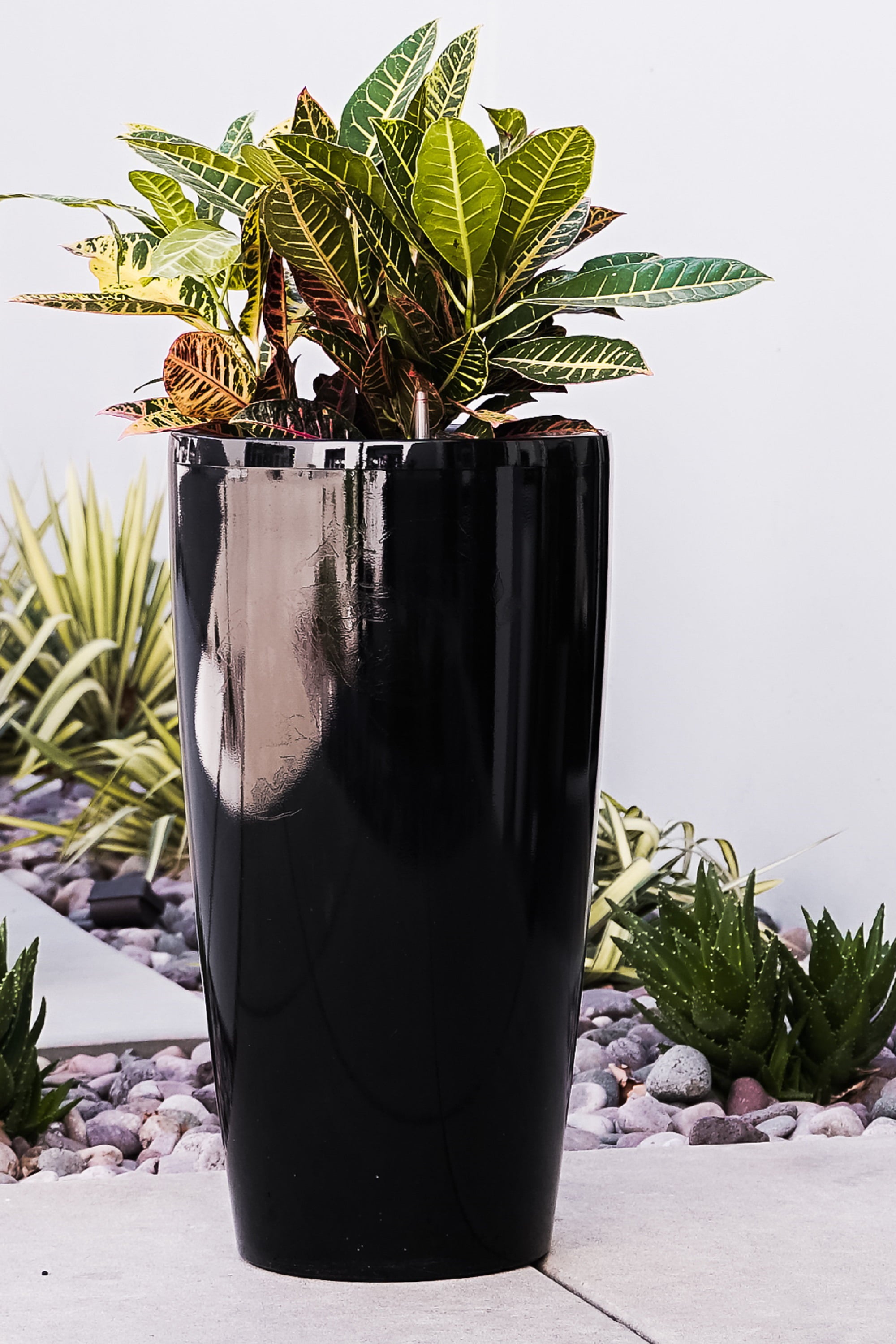 XBrand 21" H Black Plastic Self Watering Indoor Outdoor Tall Round Planter Pot w/Glossy Finish, Decorative Gardening Pot, Home Décor Accent