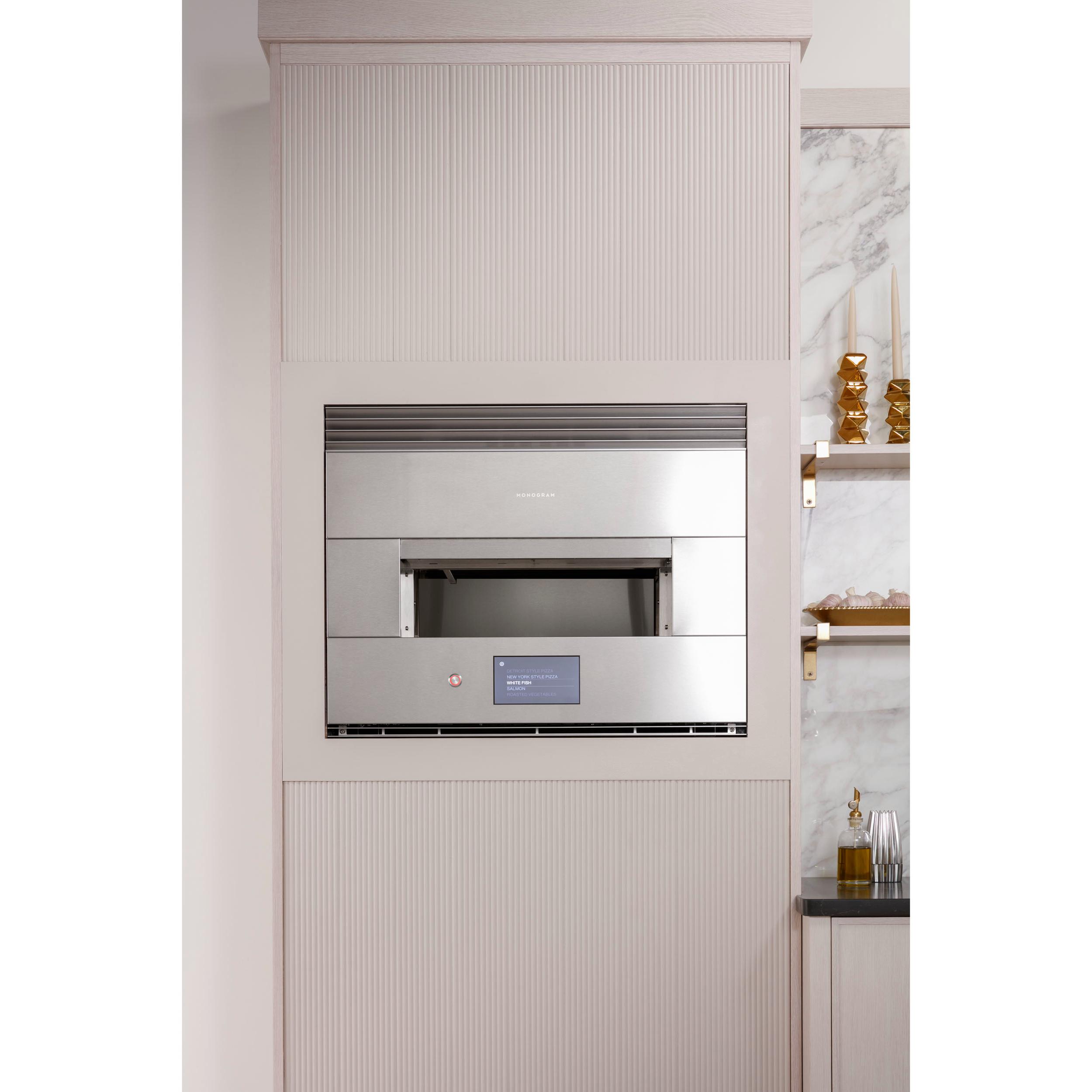 Monogram 30-inch, 1.23 cu.ft. Built-in Single Wall Oven with Wi-Fi Connectivity ZEP30FRSS