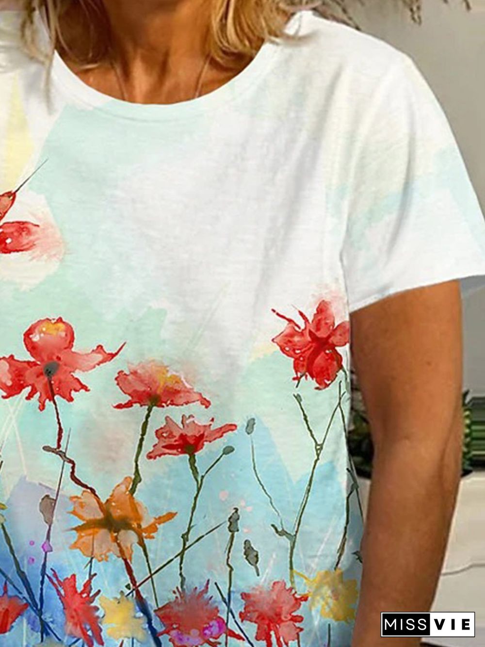 Holiday Short Sleeve V Neck Floral T-shirt