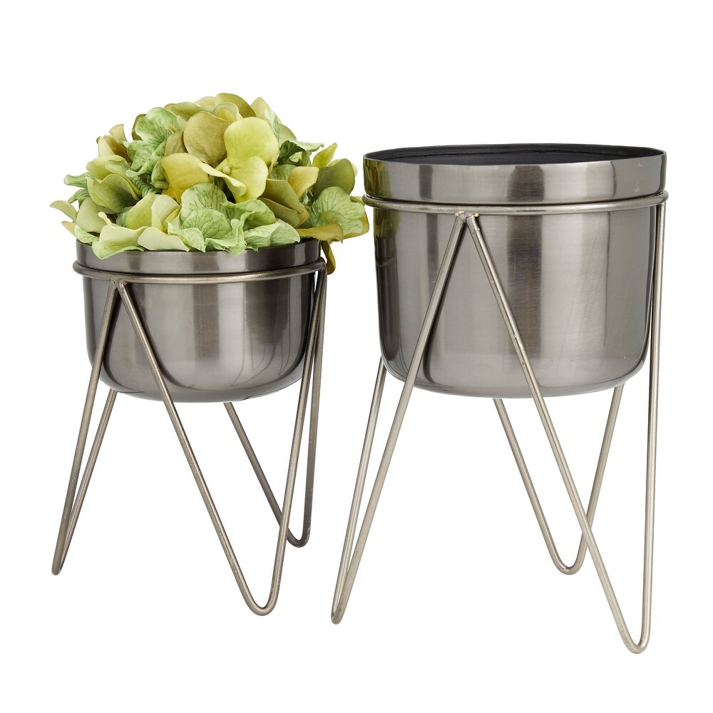 CosmoLiving by Cosmopolitan Metal Modern Planter (Set of 2)   S/2 7\