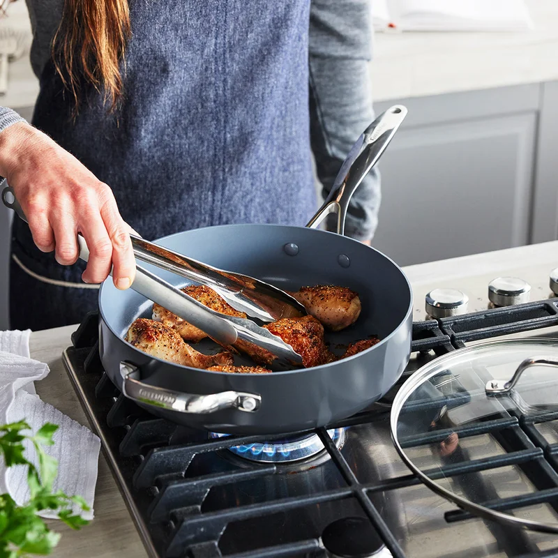 GreenPan Valencia Pro Hard Anodized Healthy Ceramic Nonstick 4.5QT Saute Pan Jumbo Cooker with Lid， PFAS-Free， Induction， Dishwasher Safe， Oven Safe， Gray