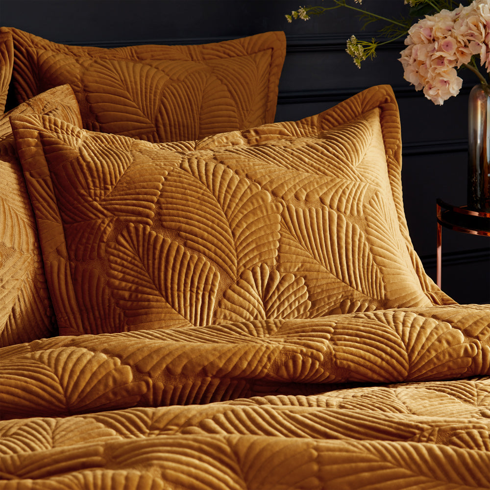 PalmeriaGoldQuiltedVelvetPillowcaseGold