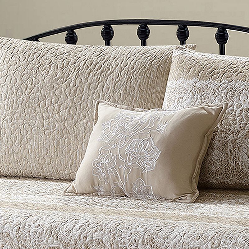 Serenta Emma 6-Piece Quilted Daybed