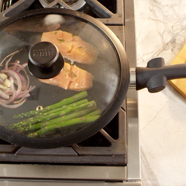 3 Piece Cookware Set-frying pan，lid and knife