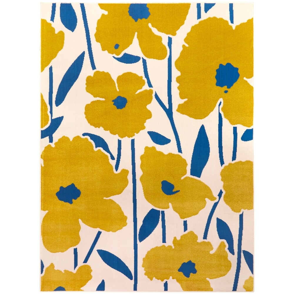 Hester Floral Indoor/Outdoor Area Rug