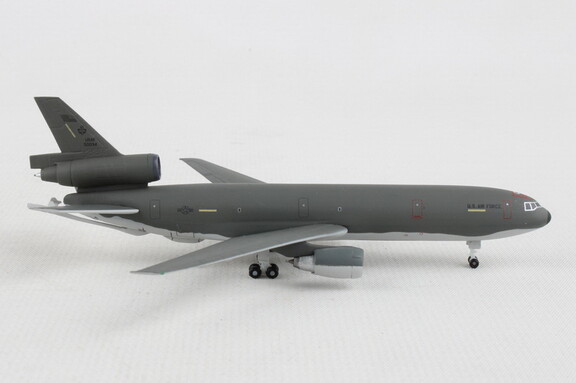 Herpa HE536479 USAF Kc 10A 1/500 Louisiana Yard Do...