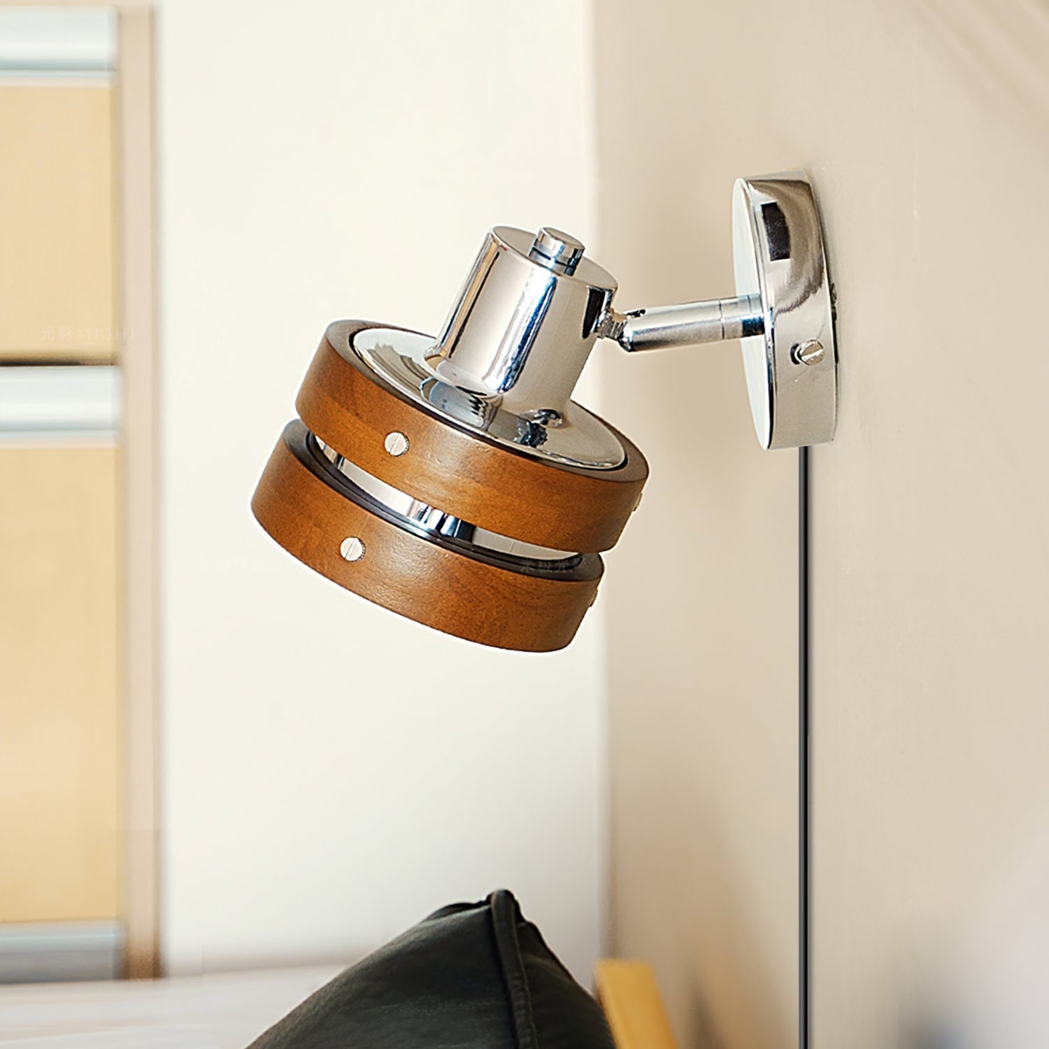 Karry Plug-in Wall Lamp