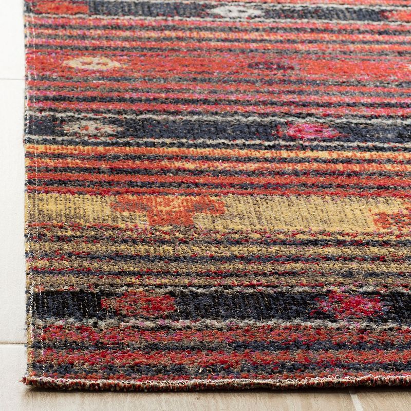 Safavieh Rust/Multi Montage Addilyn Rug