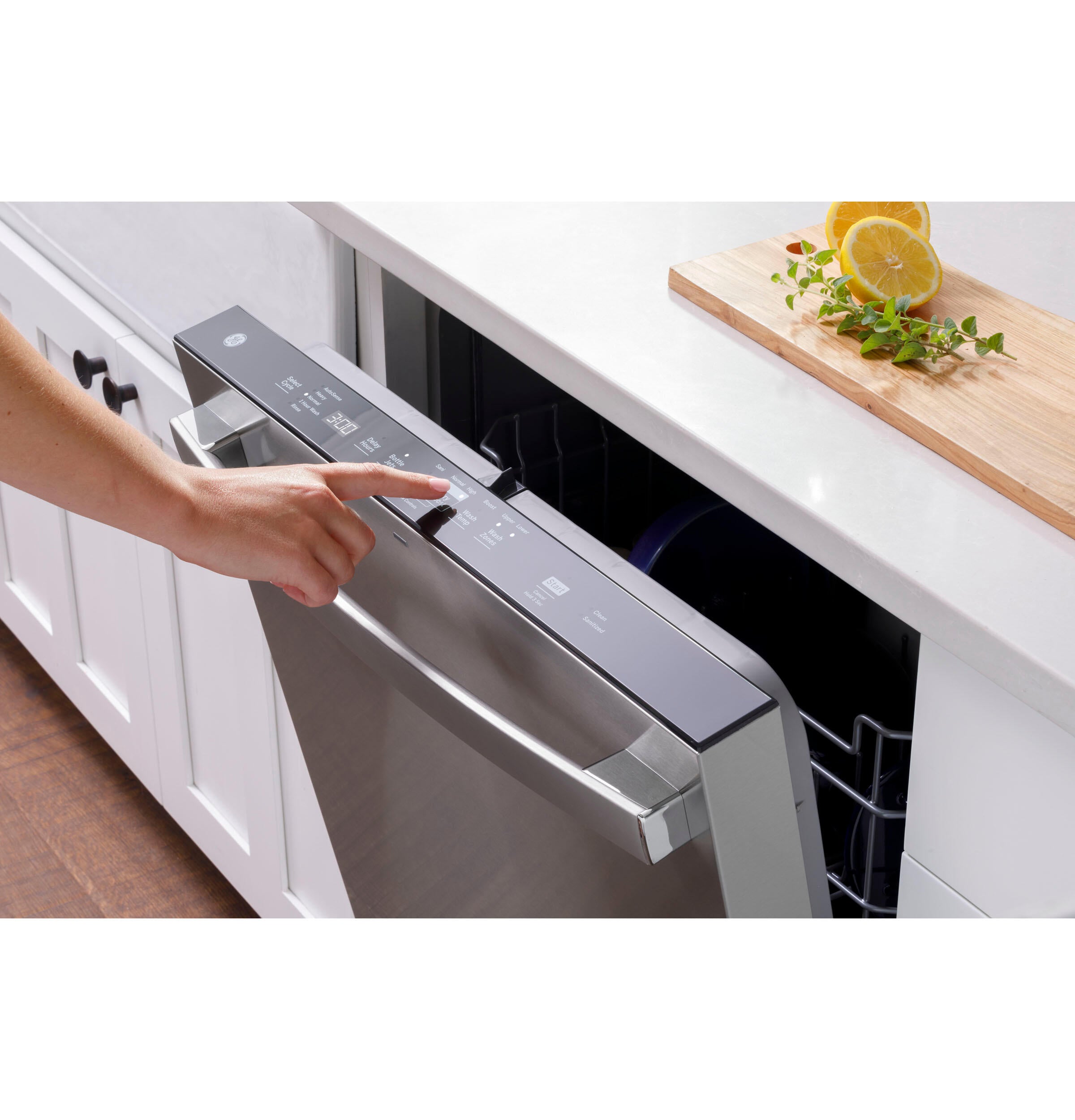 Ge Appliances GDT635HSRSS Ge® Top Control With Stainless Steel Interior Door Dishwasher With Sanitize Cycle & Dry Boost