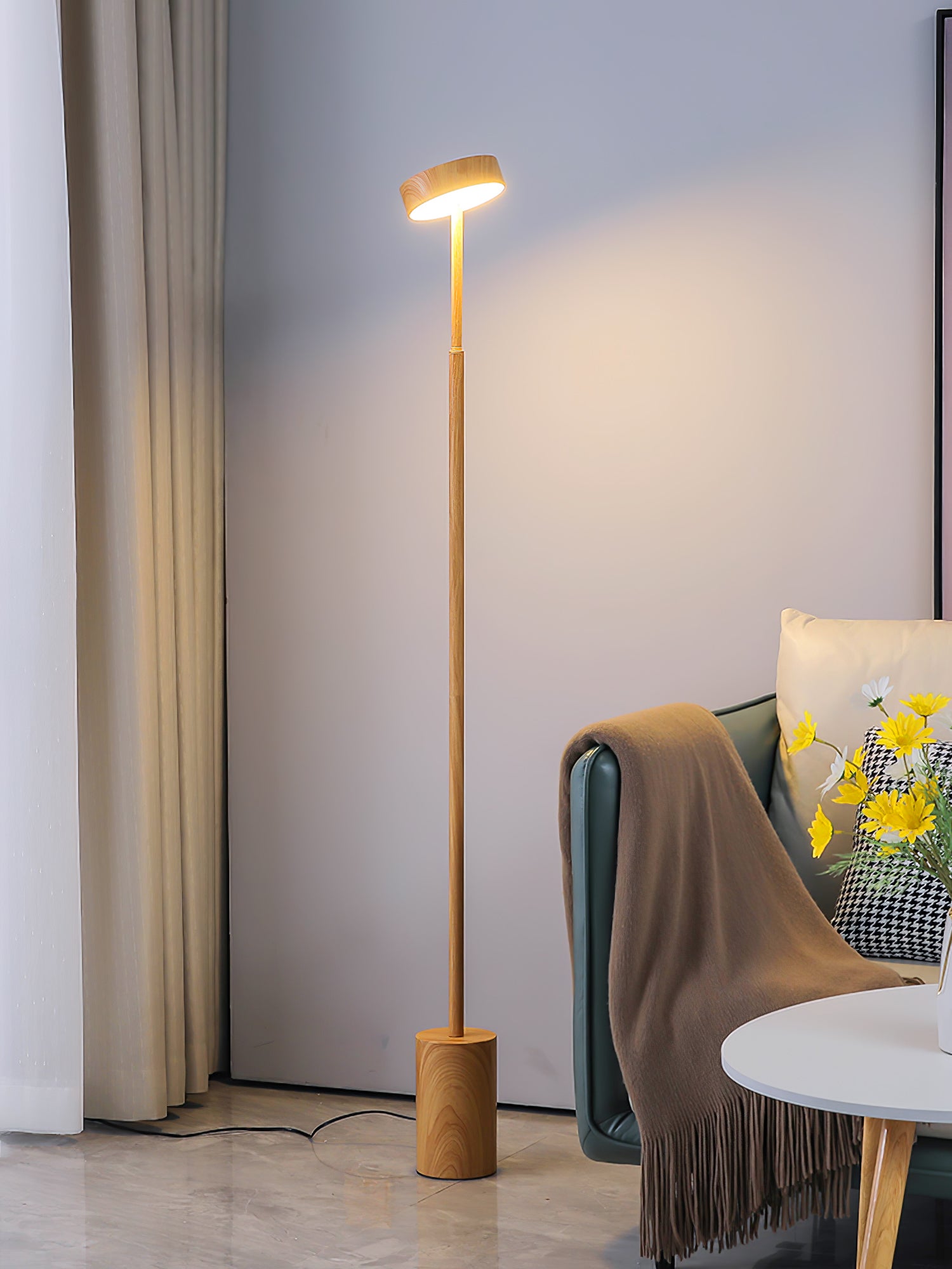 Naya Rotatable Floor Lamp