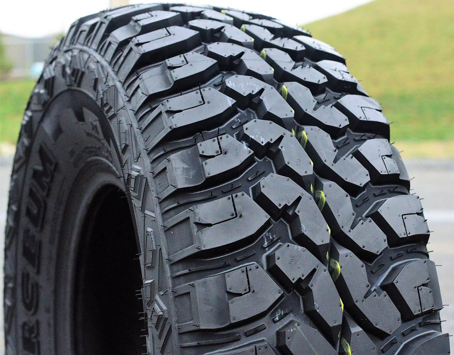 Forceum M/T 08 Plus LT 265/70R17 Load E 10 Ply MT Mud Tire