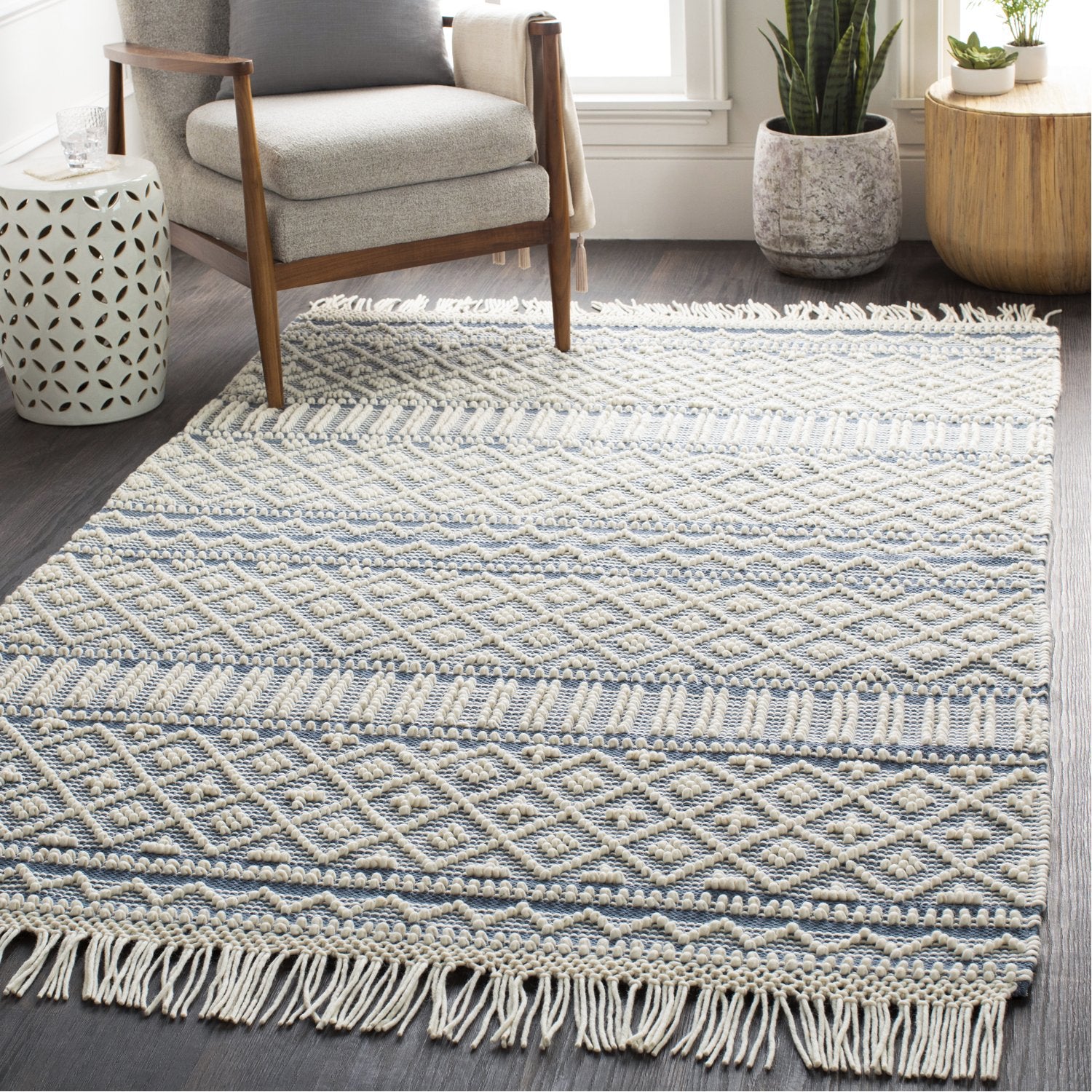 Farmhouse Tassels Hand Woven Rug