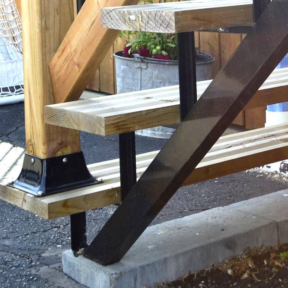 Pylex 3-Steps Steel Stair Stringer black 7-12 in. x 10-14 in. (Includes 1 Stair Riser) 13903