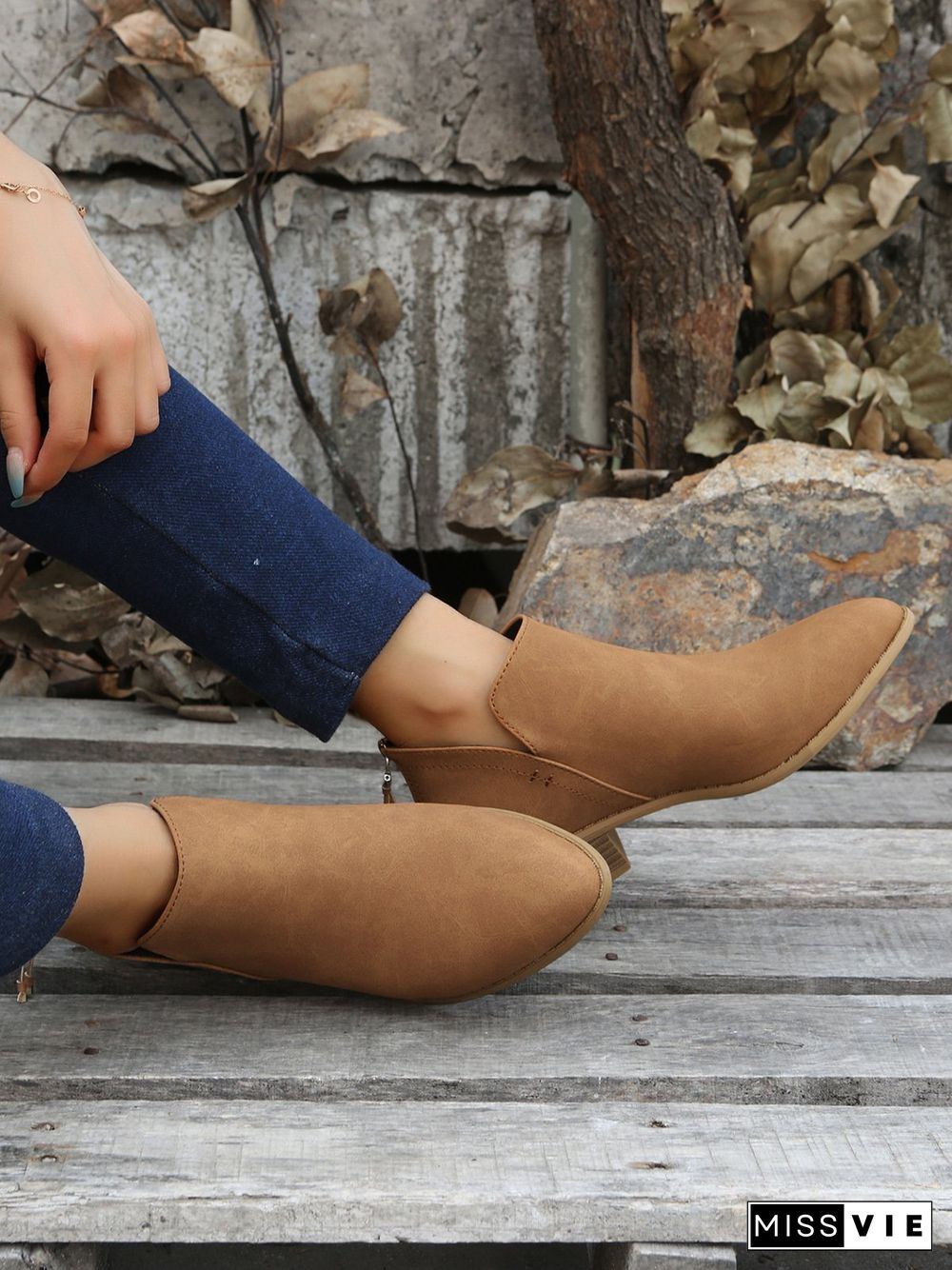 Simple Plain Chelsea Zip Ankle Boots