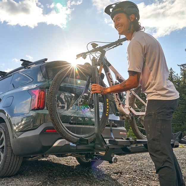 Yakima Stagetwo 1 25 Inch Premium 4 Bike Tiered Adjustable Tray Hitch Bike Rack Accommodates 52 Inches Wheelbases With Remote Tilt Lever And Sks Locks