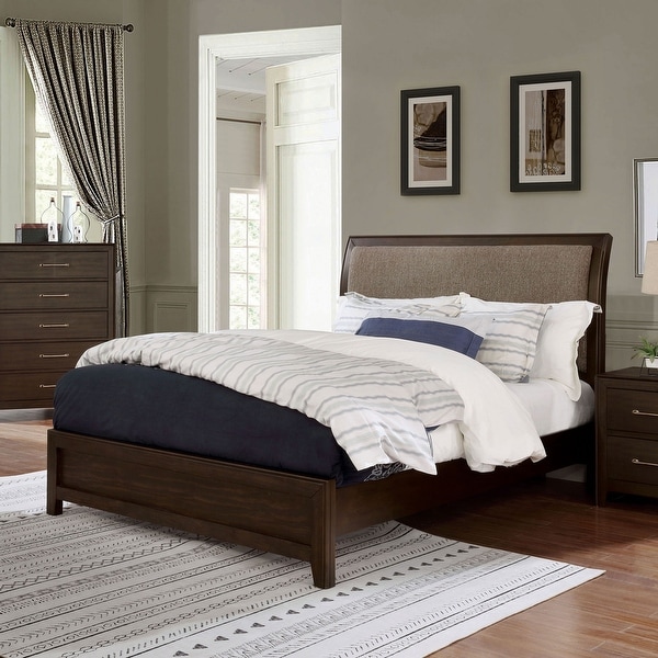 Furniture of America Yra Farmhouse Walnut 5-piece Bedroom Set - - 31840449