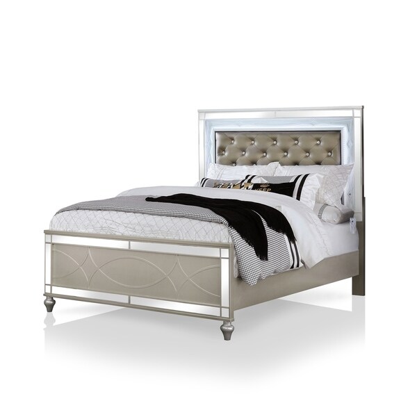 Furniture of America Briscoe Silver 2-piece Bed and Dresser Set - - 30374659