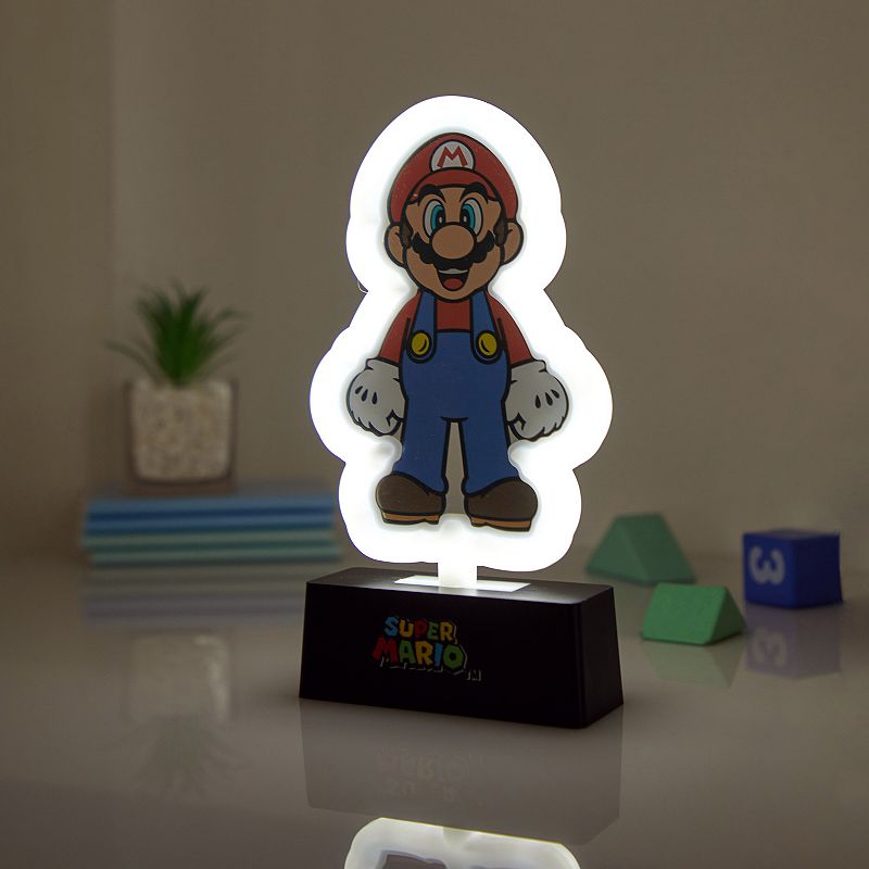 Idea Nuova  Super Mario Mini Acrylic LED Lamp