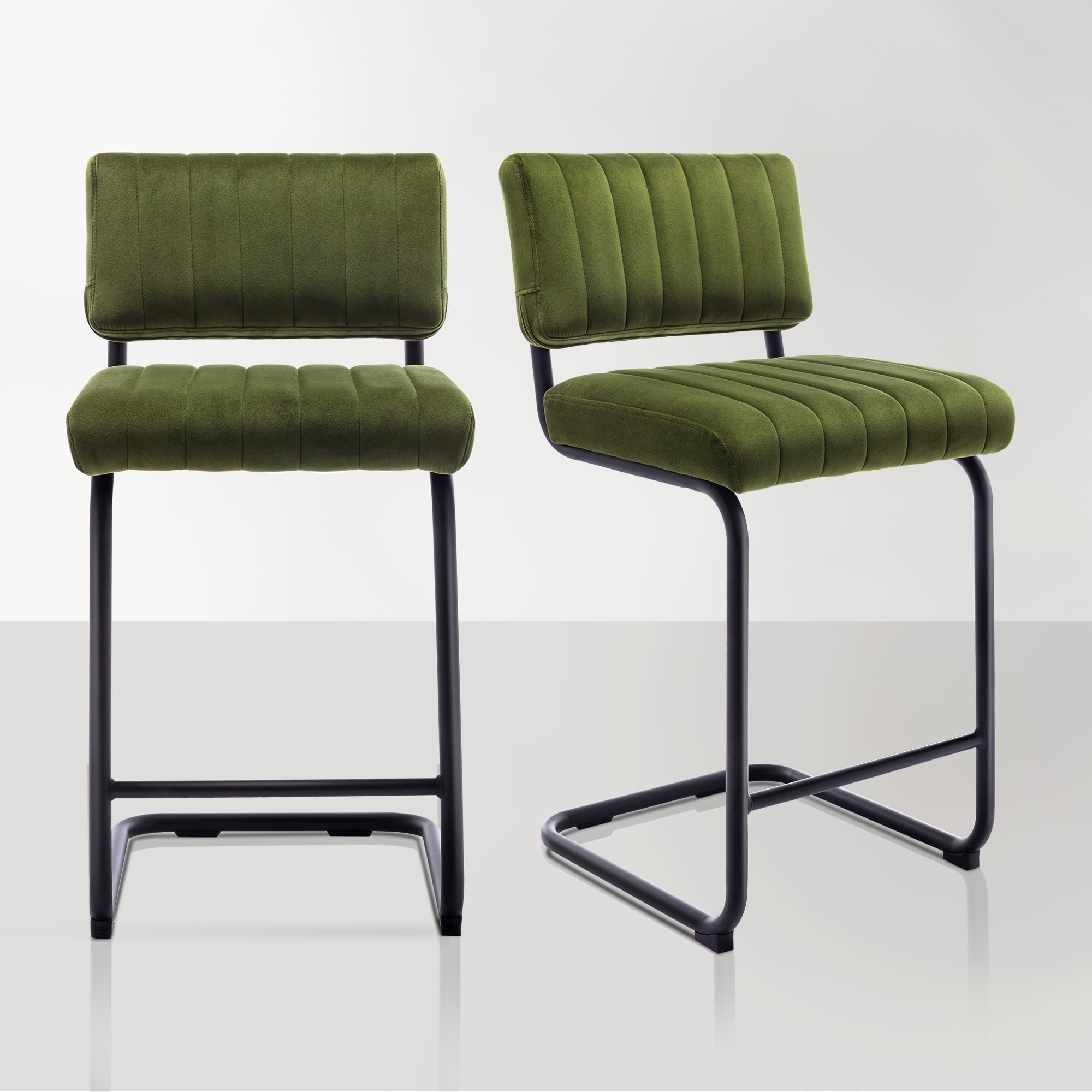 Zesthouse 24 Velvet Counter Stools Set of 2， Modern Counter Height Bar Stools with Back and Black Metal Base， Green