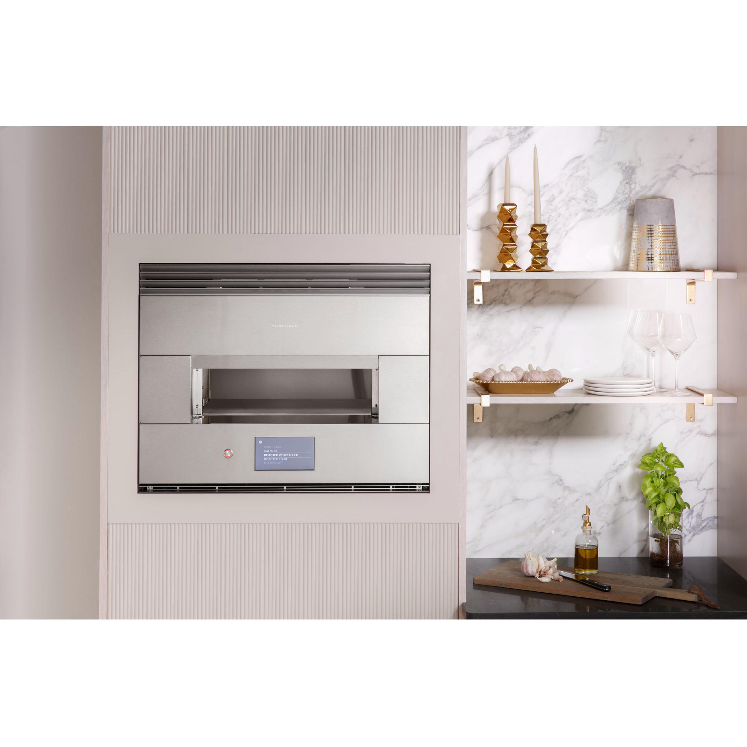 Monogram 30-inch, 1.23 cu.ft. Built-in Single Wall Oven with Wi-Fi Connectivity ZEP30FRSS