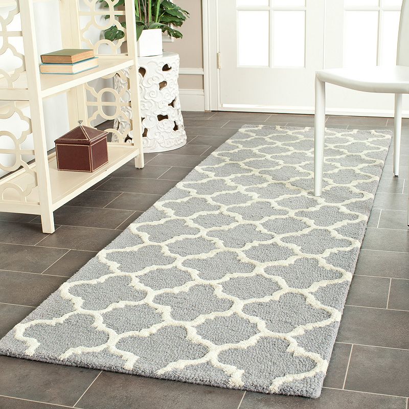 Safavieh Cambridge Clover Trellis Wool Rug