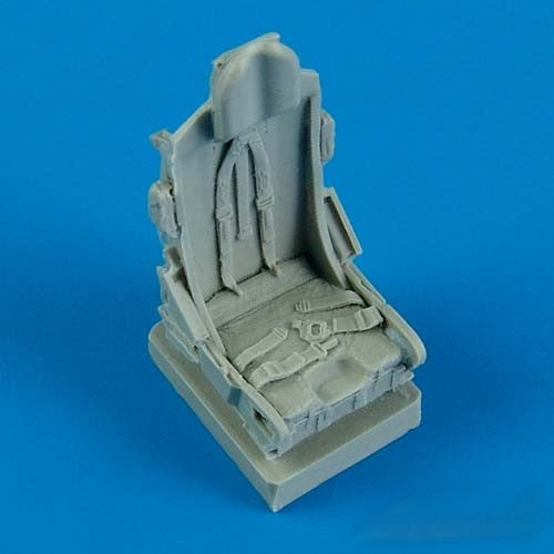 1/48 F100D Ejection Seat w/Safety Belts