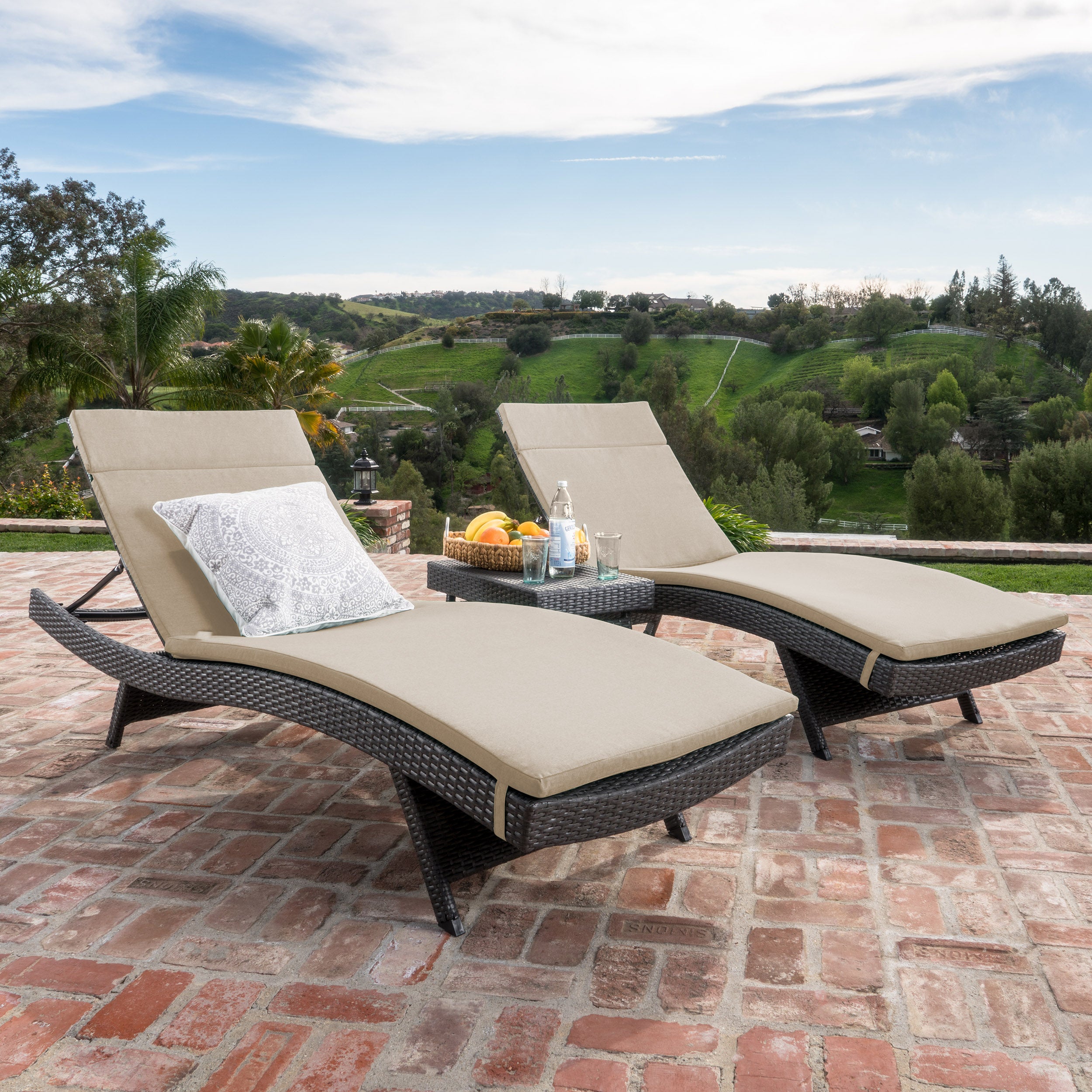 Lakeport 3pc Outdoor Wicker Chaise Lounge Chair & Table Set