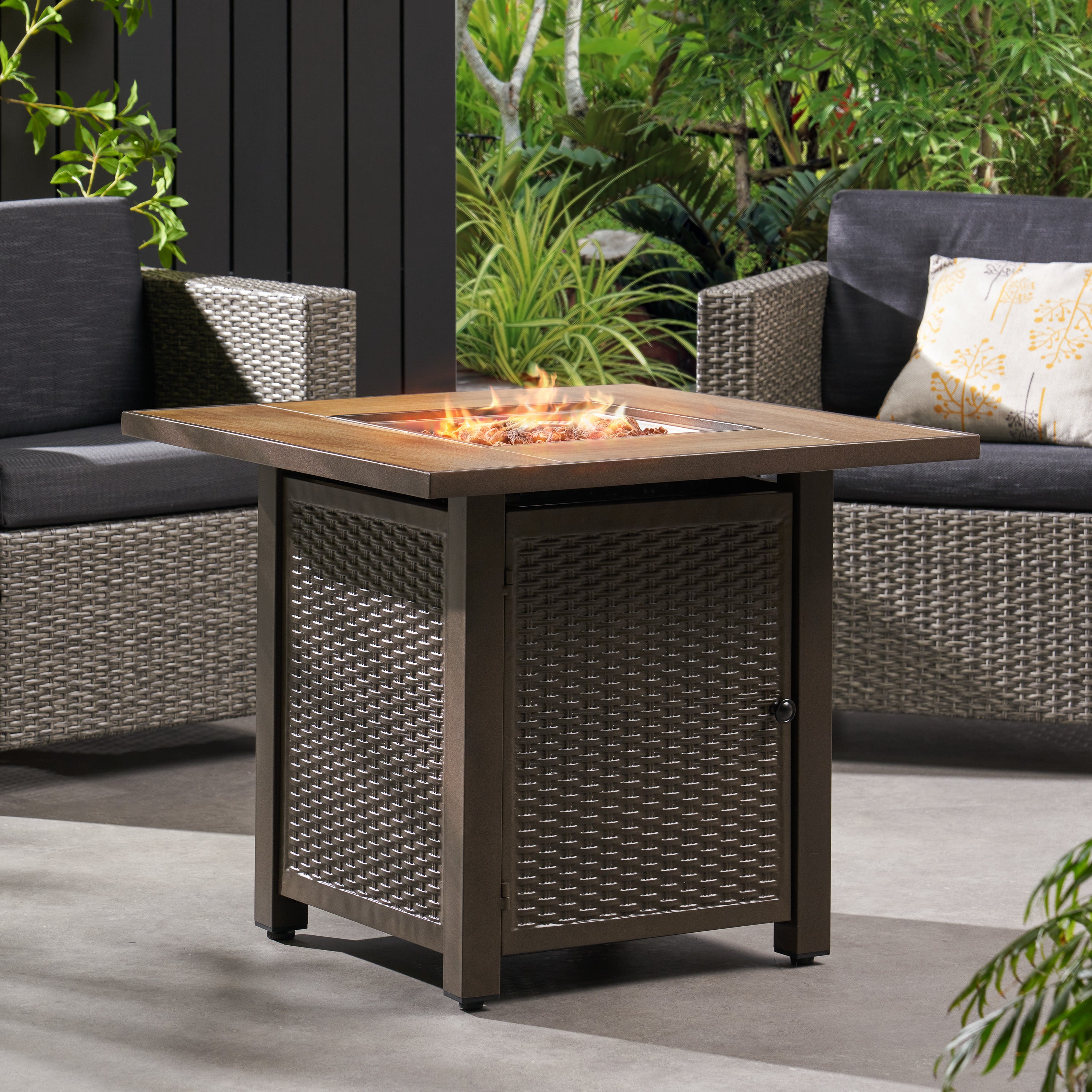 Larry Outdoor 40,000 BTU Iron Square Fire Pit