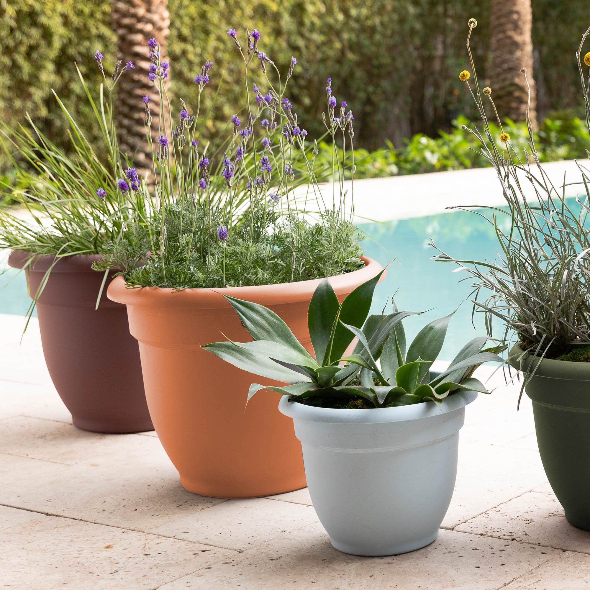 Bloem Ariana 20-in Self Watering Planter - Muted Terra Cotta