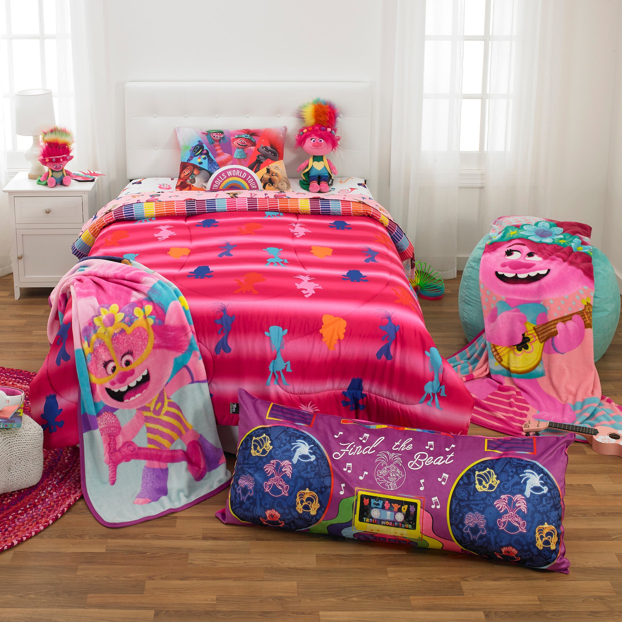 Trolls 2 Kids Comforter and Sham， 2-Piece Set， Twin/Full， Reversible， Pink， DreamWorks