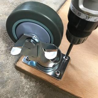 Everbilt 5 in. Gray Rubber Like TPR and Steel Swivel Plate Caster with Locking Brake and 350 lb. Load Rating 4031545EB