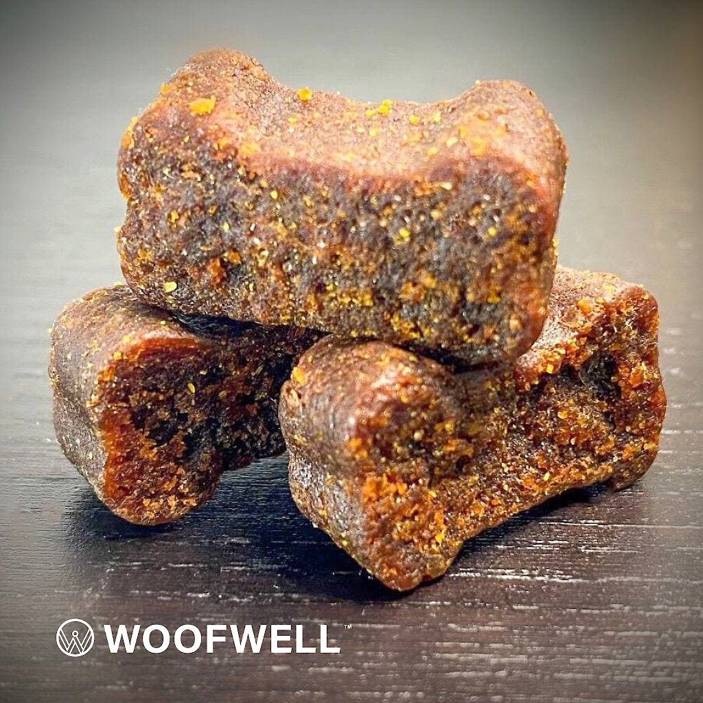 WoofWell Bacon Flavor Soft and Chewy Dog Treats， 8.5-oz bag