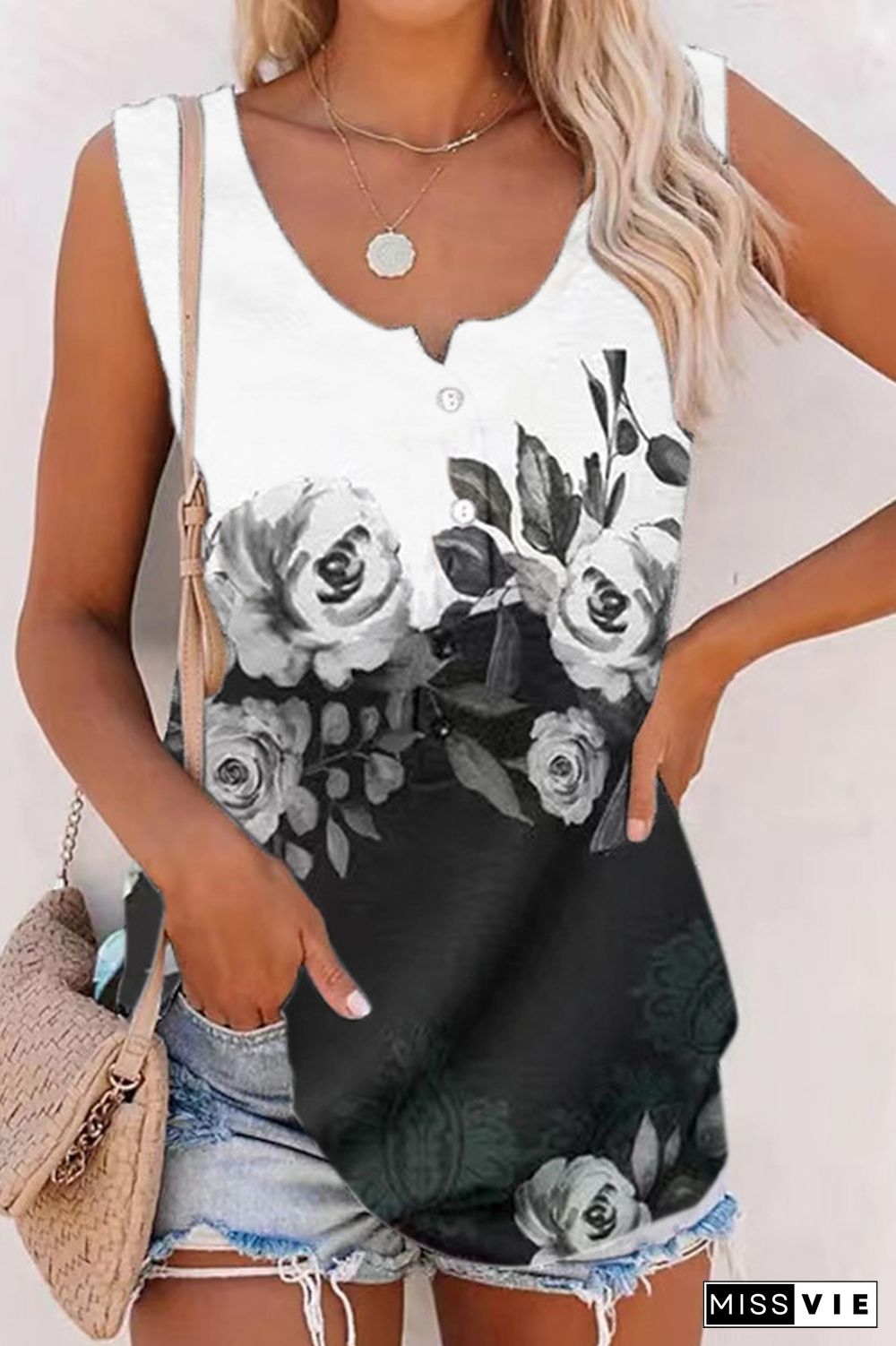 Buttoned Down Gradiant Printed Tank Top