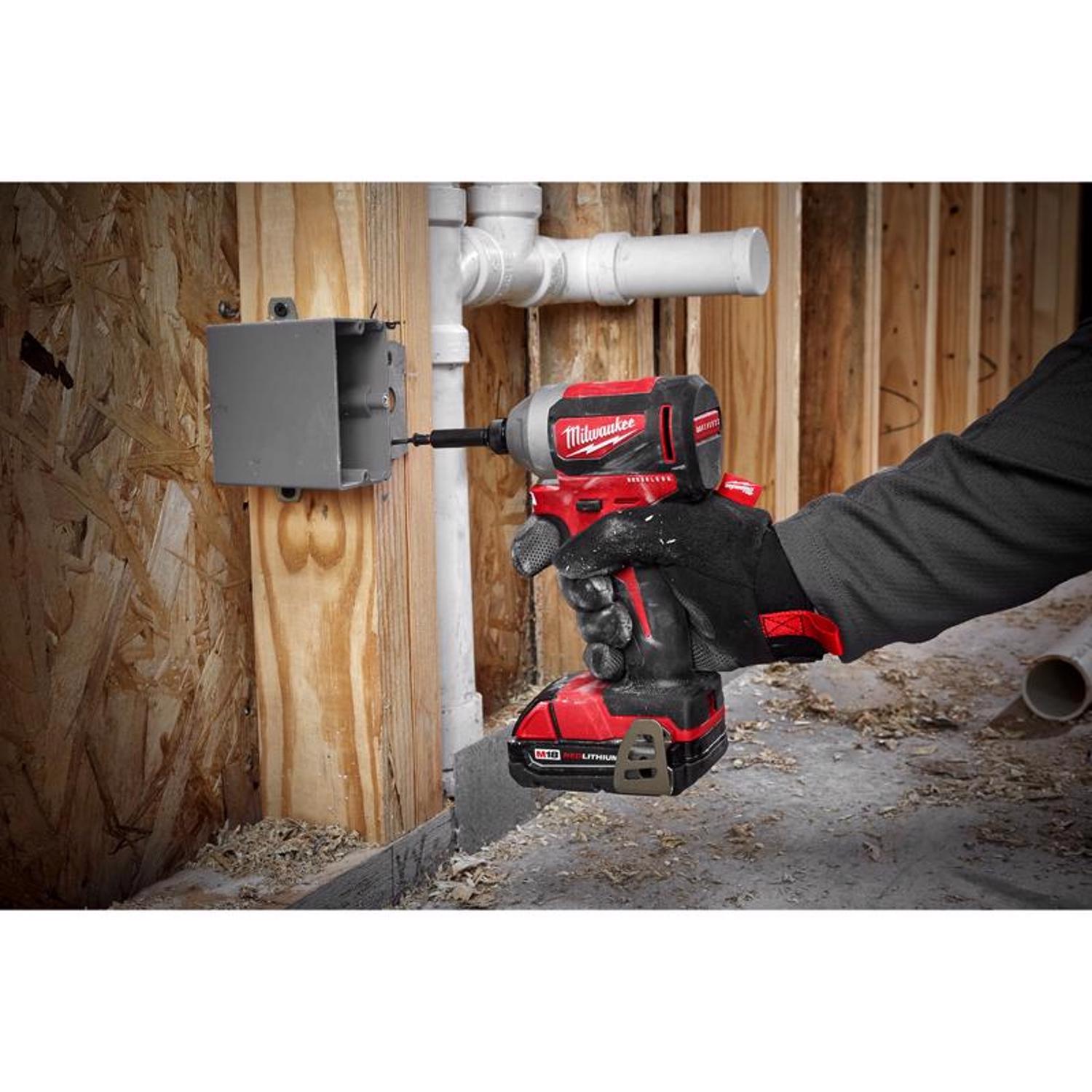 MW M18 18 V 1/4 in. Cordless Brushless Impact Driver Kit (Battery \u0026 Charger)