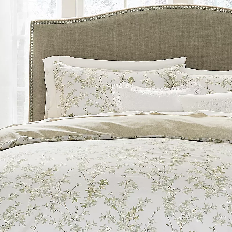 Laura Ashley Lindy Duvet Set with Shams