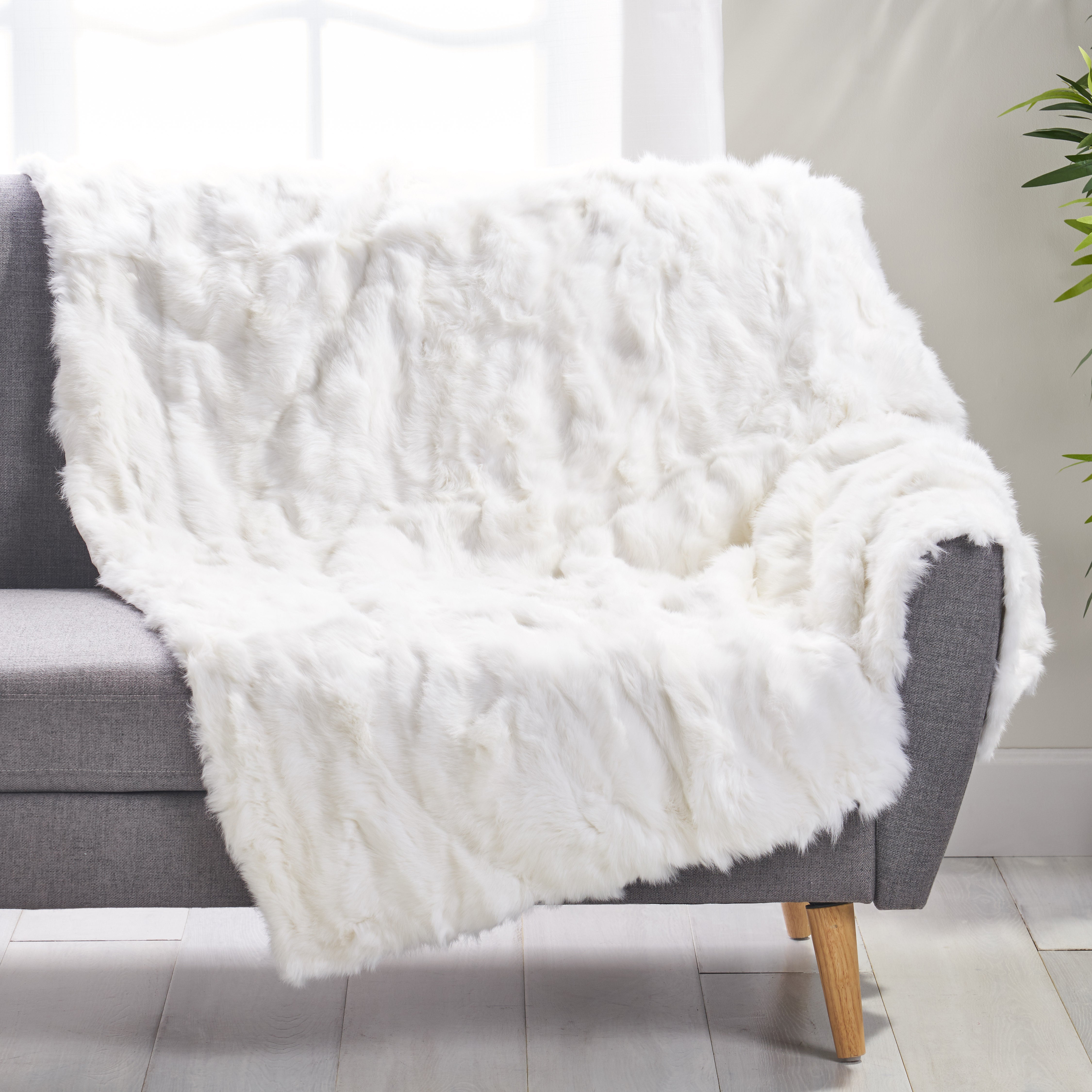 Lauren Glam Fur Throw Blanket