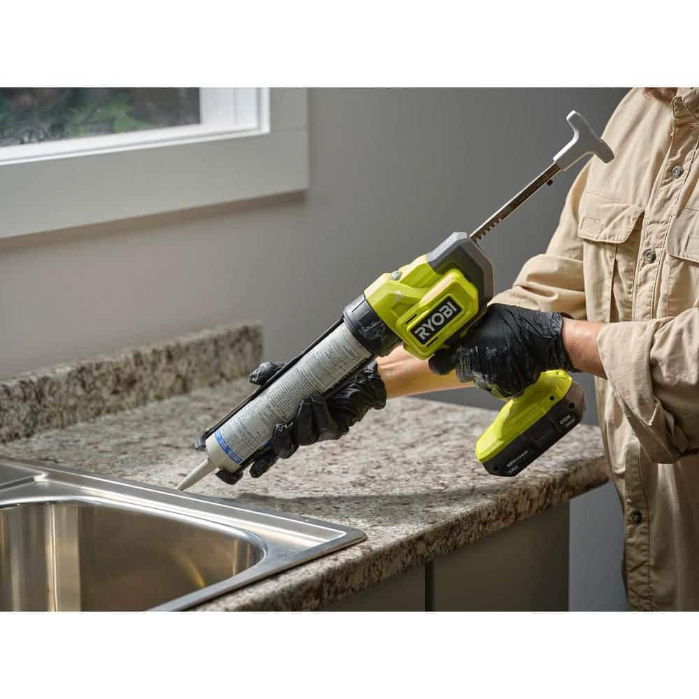 RYOBI ONE+ 18V Cordless 10 oz. Caulk & Adhesive Gun Kit with 1.5 Ah Battery and Charger PCL901K1