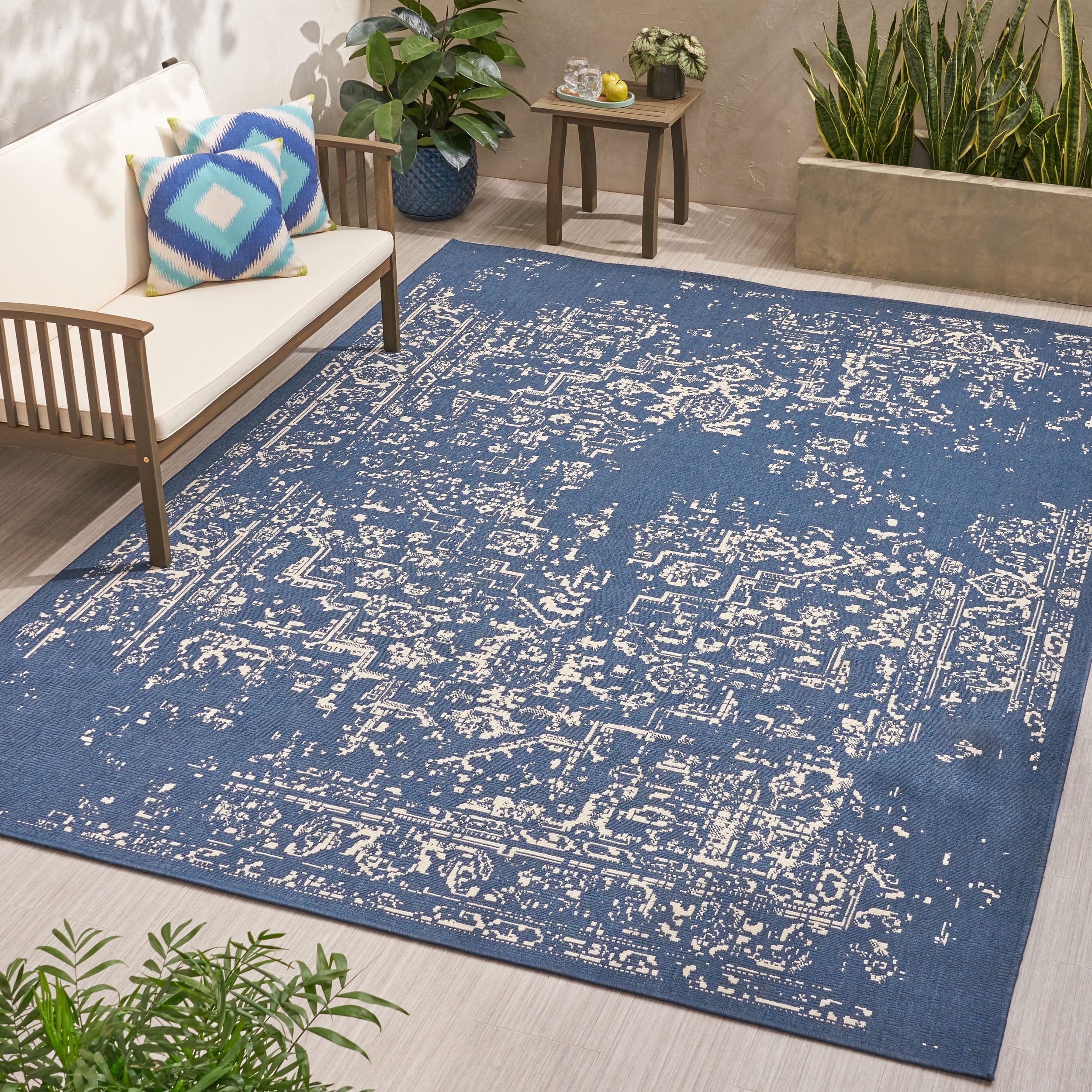 Detlaf Indoor/Outdoor Area Rug