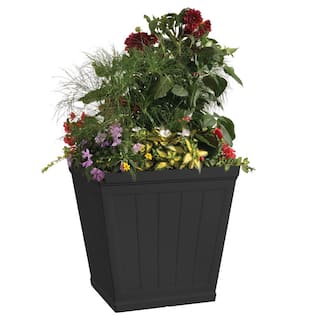 CHG CLASSIC HOME  GARDEN Hanover 14 in. Black Resin Beadboard Self-Watering Square Planter HD1423D-001S