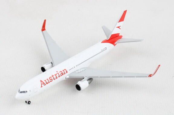 Herpa HE536509 Austrian 767 300 1/500 New Livery R...